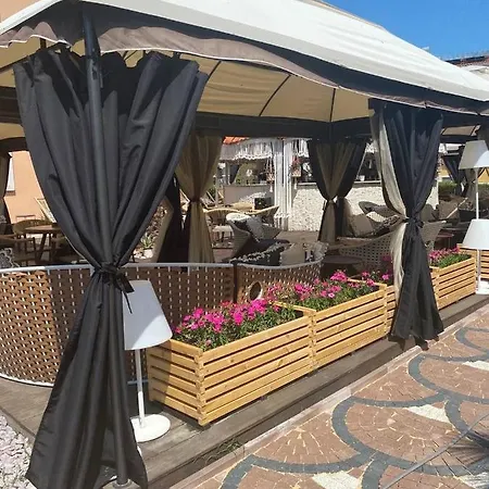 Hacienda Complex- Nicoleta سوزوبول